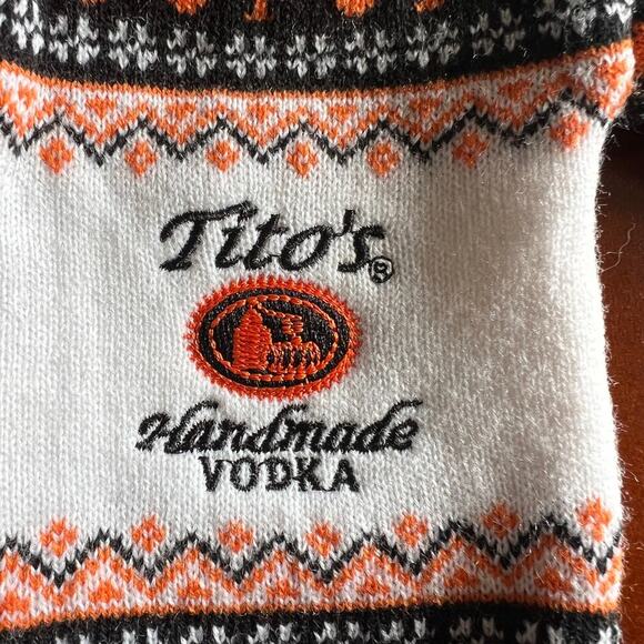 TITO’S Handmade Vodka Dog Bottle Sweater - Picture 2 of 4